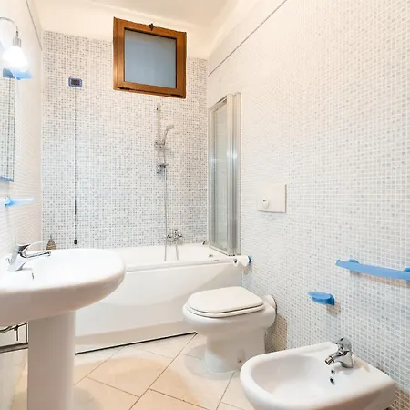 Premium Eleonora, 250m To Villa